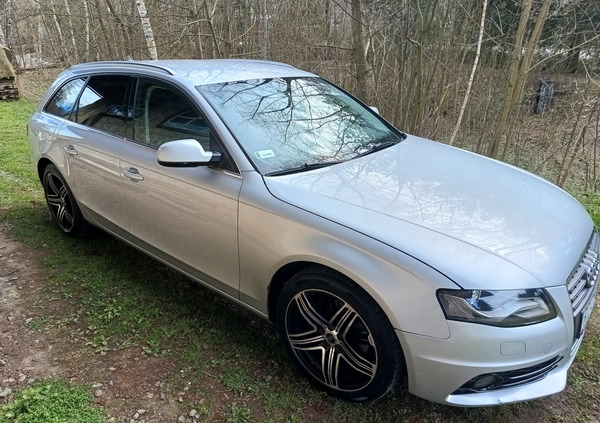 Audi A4 cena 29900 przebieg: 340000, rok produkcji 2011 z Recz małe 326